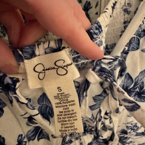 Jessica Simpson (Size S) - Picture 4 of 5